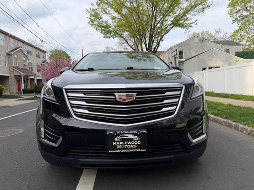 Stellar Black Metallic 2018 Cadillac XT5 Luxury