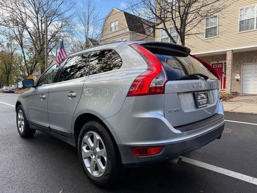 2013 Volvo XC60 3.2 Platinum