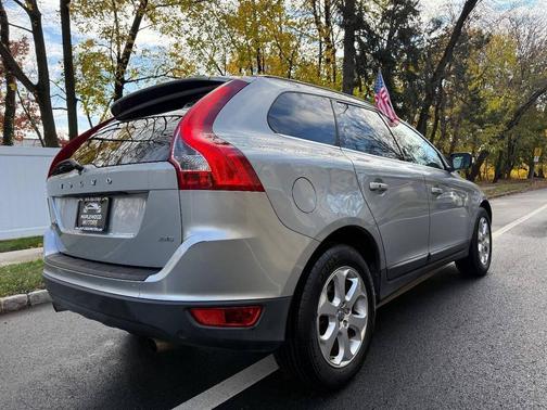 2013 Volvo XC60 3.2 Platinum