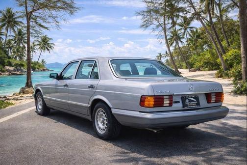 Silver 1984 Mercedes-Benz S-Class 300SD