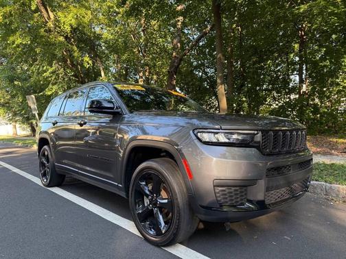 2022 Jeep Grand Cherokee L Altitude