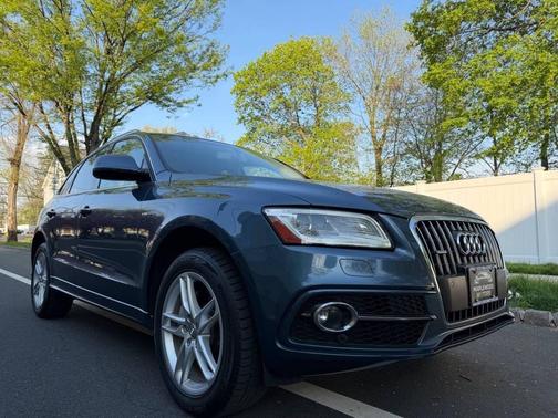 Scuba Blue Metallic 2015 Audi Q5 3.0T Premium Plus