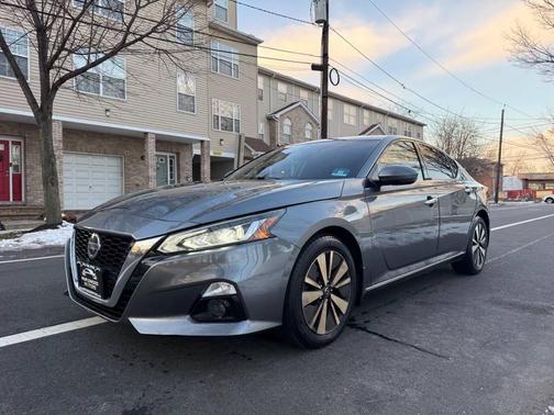 2020 Nissan Altima 2.5 SV