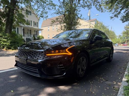 2022 Kia K5 LXS