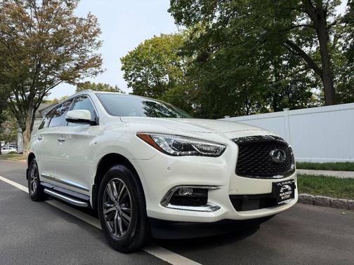 2018 INFINITI QX60 Base