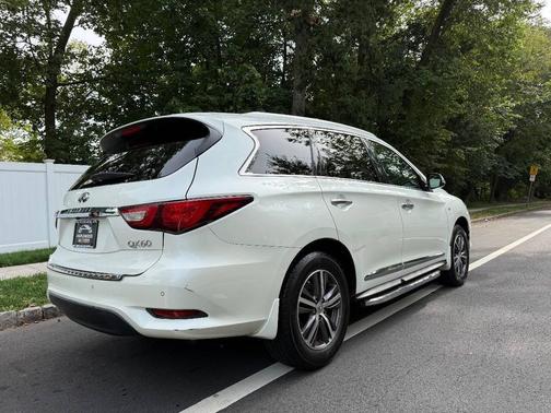 2018 INFINITI QX60 Base