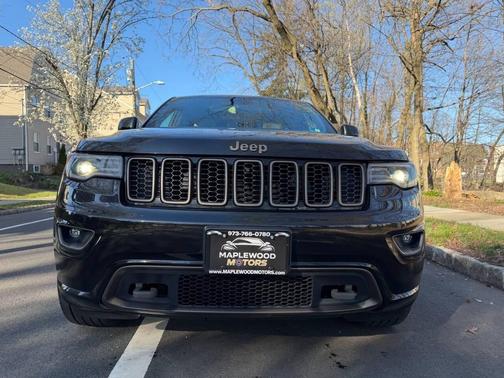 Brilliant Black Crystal Pearlcoat 2016 Jeep Grand Cherokee Limited