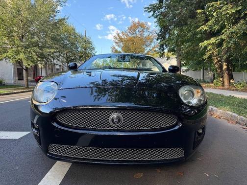 2007 Jaguar XKR Base