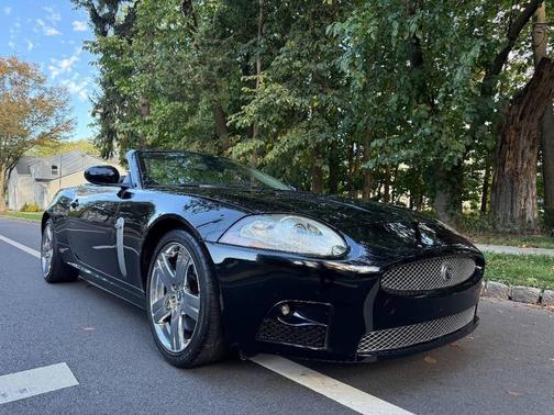 2007 Jaguar XKR Base