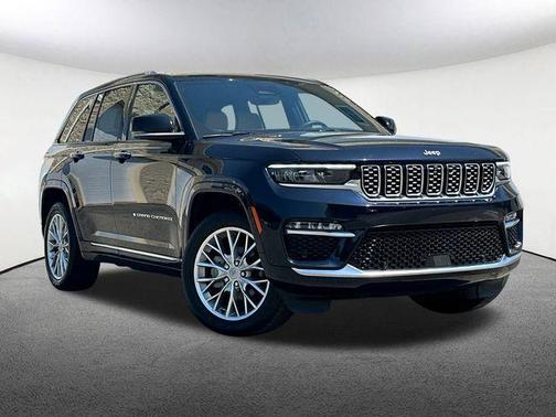 2023 Jeep Grand Cherokee Summit