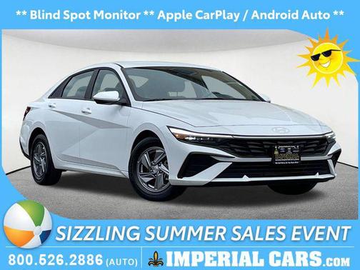 2024 Hyundai ELANTRA SE