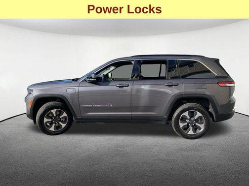 Baltic Gray Metallic Clearcoat 2024 Jeep Grand Cherokee 4xe Base
