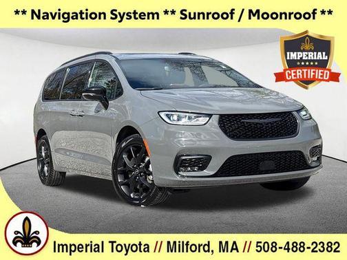 Ceramic Gray Clearcoat 2025 Chrysler Pacifica Limited