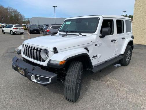 2025 Jeep Wrangler 4-Door Sahara 4x4