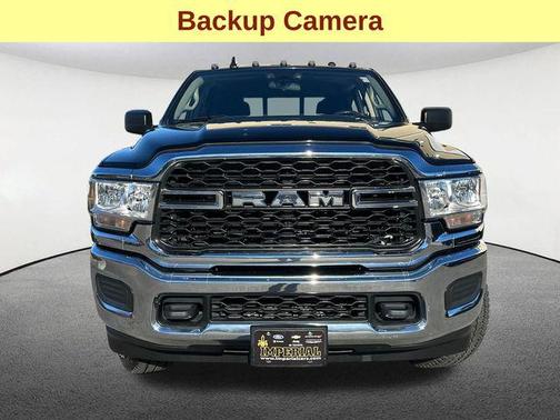 2020 RAM 2500 Tradesman Crew Cab 4X4 6'4' Box