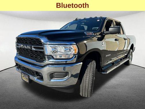 2020 RAM 2500 Tradesman Crew Cab 4X4 6'4' Box