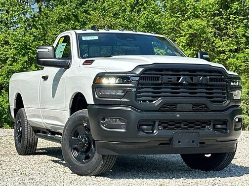 Bright White Clearcoat 2026 RAM 2500 Tradesman Regular Cab 4x4 8' Box