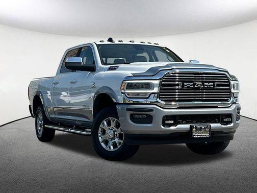 2022 RAM 2500 Laramie Crew Cab 4x4 6'4' Box