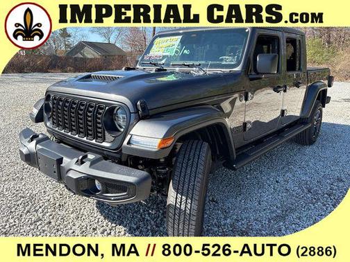 Granite Crystal Metallic Clearcoat 2026 Jeep Gladiator Sport S