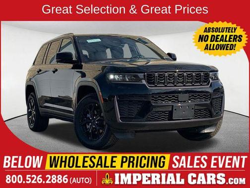 Diamond Black Crystal Pearlcoat 2026 Jeep Grand Cherokee Altitude