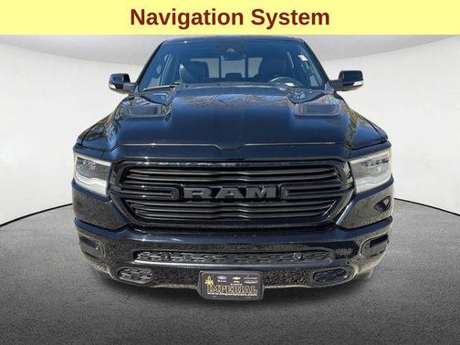 Diamond Black Crystal Pearlcoat 2022 RAM 1500 Laramie