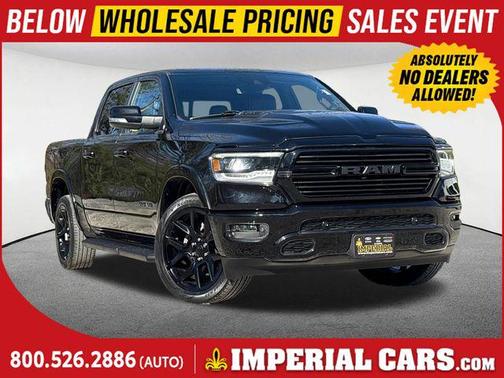 Diamond Black Crystal Pearlcoat 2022 RAM 1500 Laramie