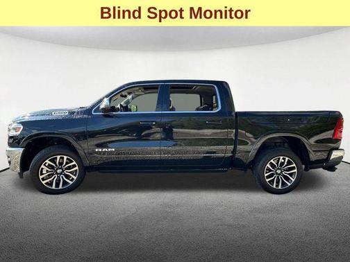 Diamond Black Crystal Pearlcoat 2025 RAM 1500 Longhorn