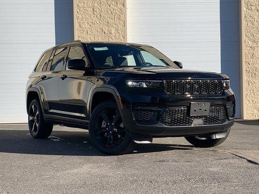 2025 Jeep Grand Cherokee Altitude