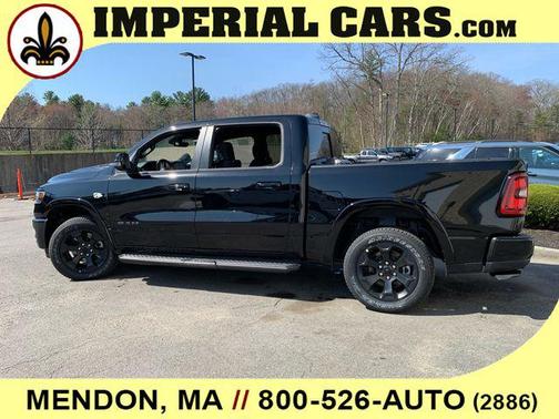 Diamond Black Crystal Pearlcoat 2026 RAM 1500 Big Horn/Lone Star