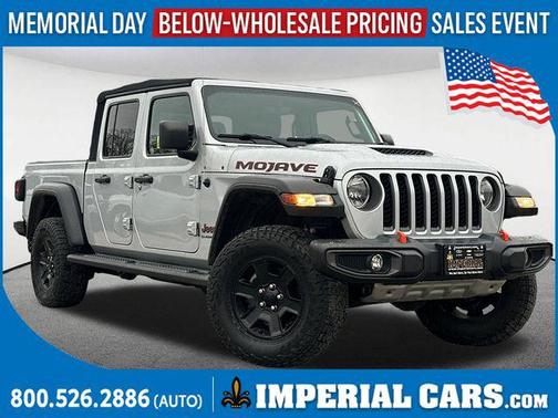 Silver Zynith Clearcoat 2022 Jeep Gladiator Mojave 4x4