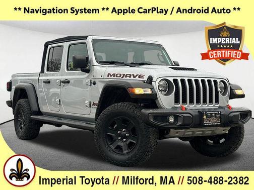 Silver Zynith Clearcoat 2022 Jeep Gladiator Mojave 4x4