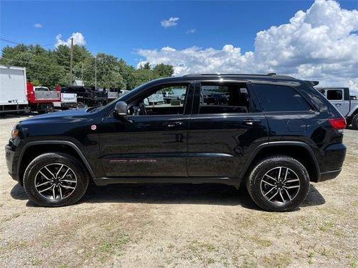 Photo 5 of 36 of 2021 Jeep Grand Cherokee Trailhawk
