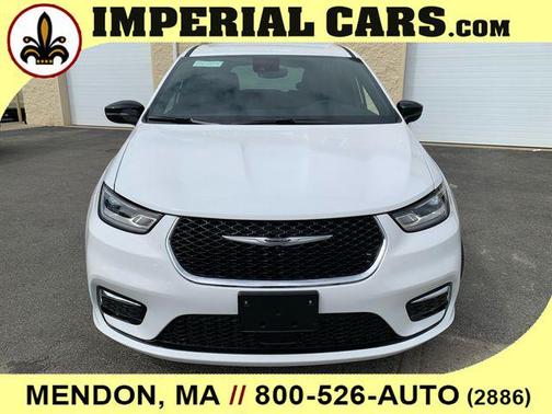 2026 Chrysler Pacifica L