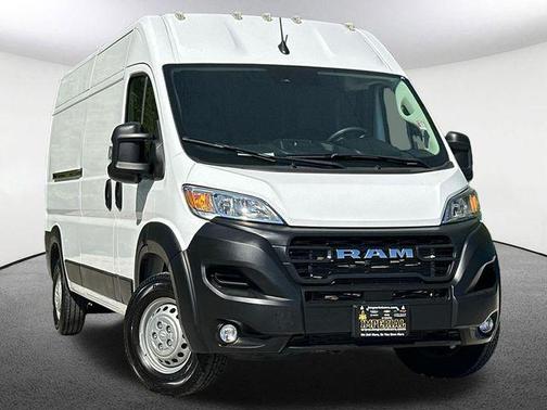 Bright White Clearcoat 2025 RAM ProMaster 2500 Tradesman