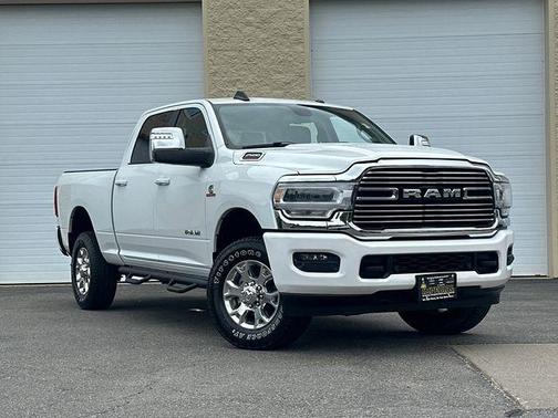 2024 RAM 2500 Laramie Crew Cab 4x4 6'4' Box