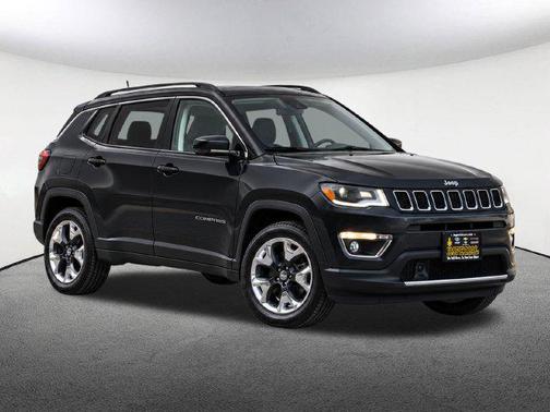 Granite Crystal Metallic Clearcoat 2017 Jeep New Compass Limited