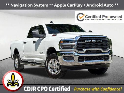 Bright White Clearcoat 2026 RAM 2500 Big Horn Crew Cab 4x4 6'4' Box