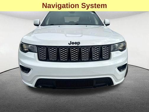 2022 Jeep Grand Cherokee Laredo