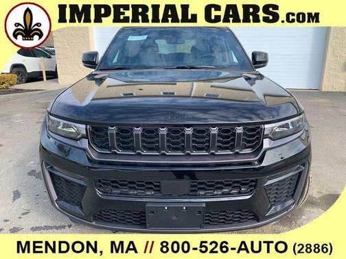 Diamond Black Crystal Pearlcoat 2026 Jeep Grand Cherokee Limited