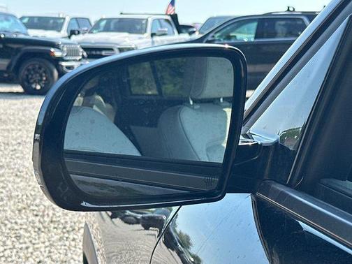 Diamond Black Crystal Pearlcoat 2026 Jeep Cherokee Limited