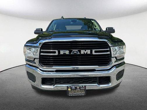 Diamond Black Crystal Pearlcoat 2019 RAM 2500 Big Horn Crew Cab 4x4 6'4' Box