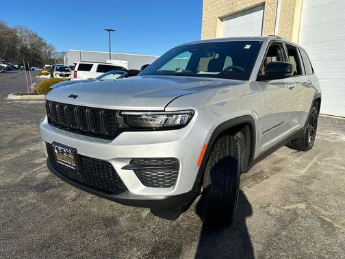 2025 Jeep Grand Cherokee Altitude
