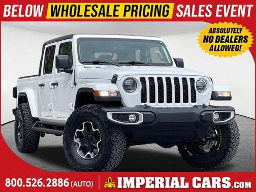 Bright White Clearcoat 2023 Jeep Gladiator Sport S