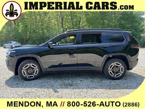 Diamond Black Crystal Pearlcoat 2026 Jeep Cherokee Laredo 4x4