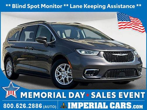 2022 Chrysler Pacifica Touring L