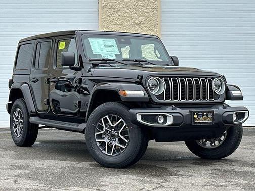 2025 Jeep Wrangler 4-Door Sahara 4x4