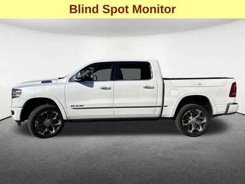 Ivory White Tri-Coat Pearlcoat 2021 RAM 1500 Limited