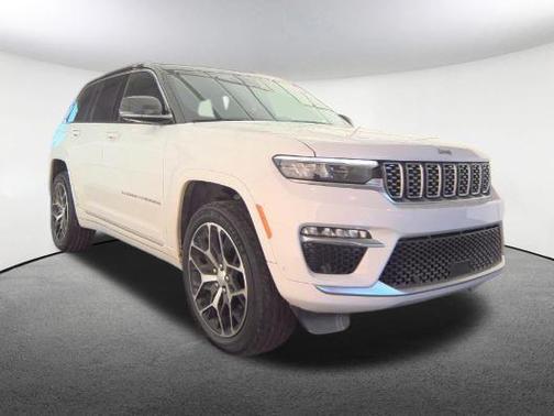 2022 Jeep Grand Cherokee Summit