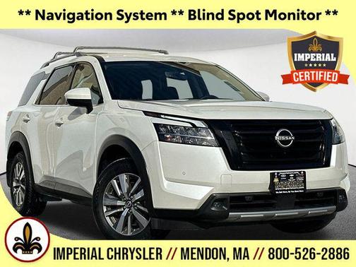 2023 Nissan Pathfinder SL 4WD