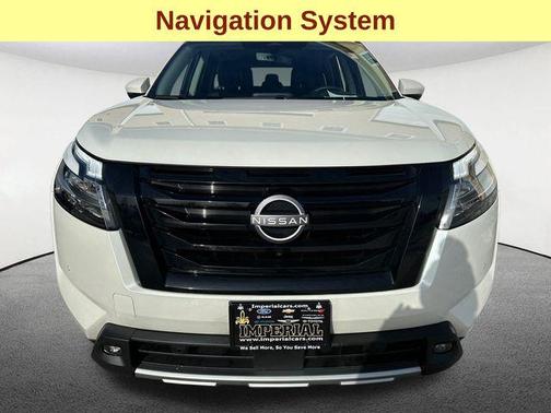 2023 Nissan Pathfinder SL 4WD